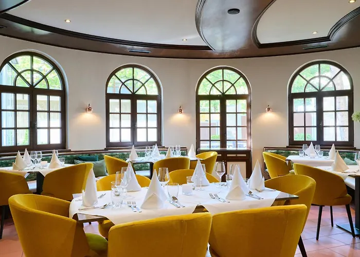 Leonardo Hotel & Residenz München