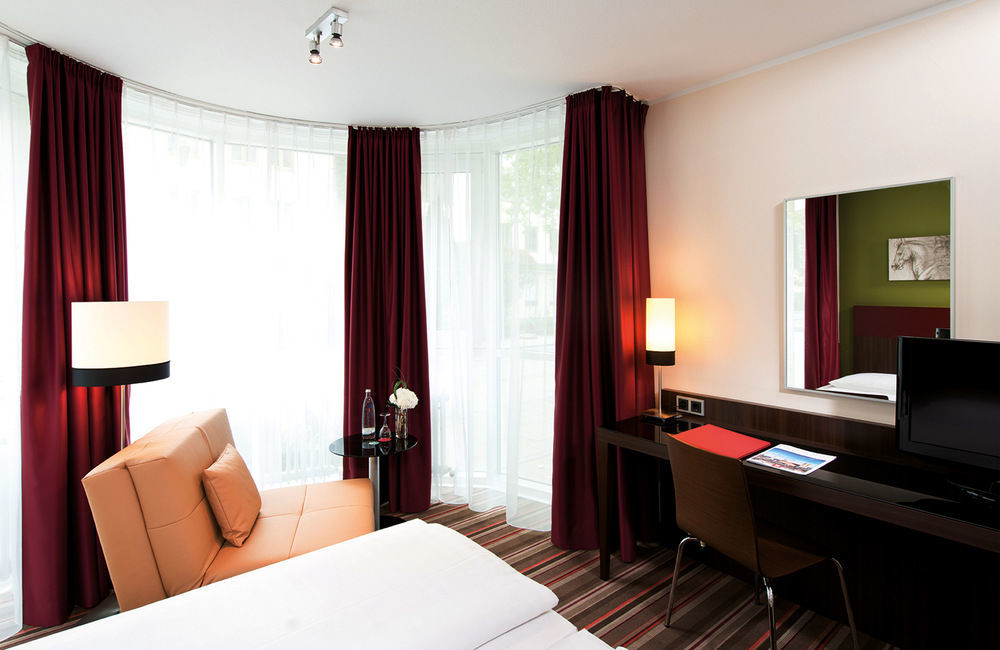 Leonardo & Residenz Hotel 4*