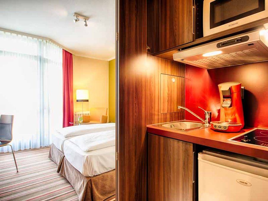 Hotel Leonardo & Residenz 4*